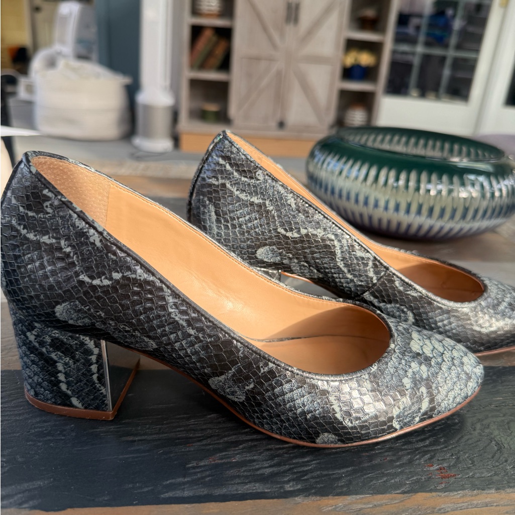Talbots Isa Snakeskin Block Heel Women's Pumps Size 8 Euc